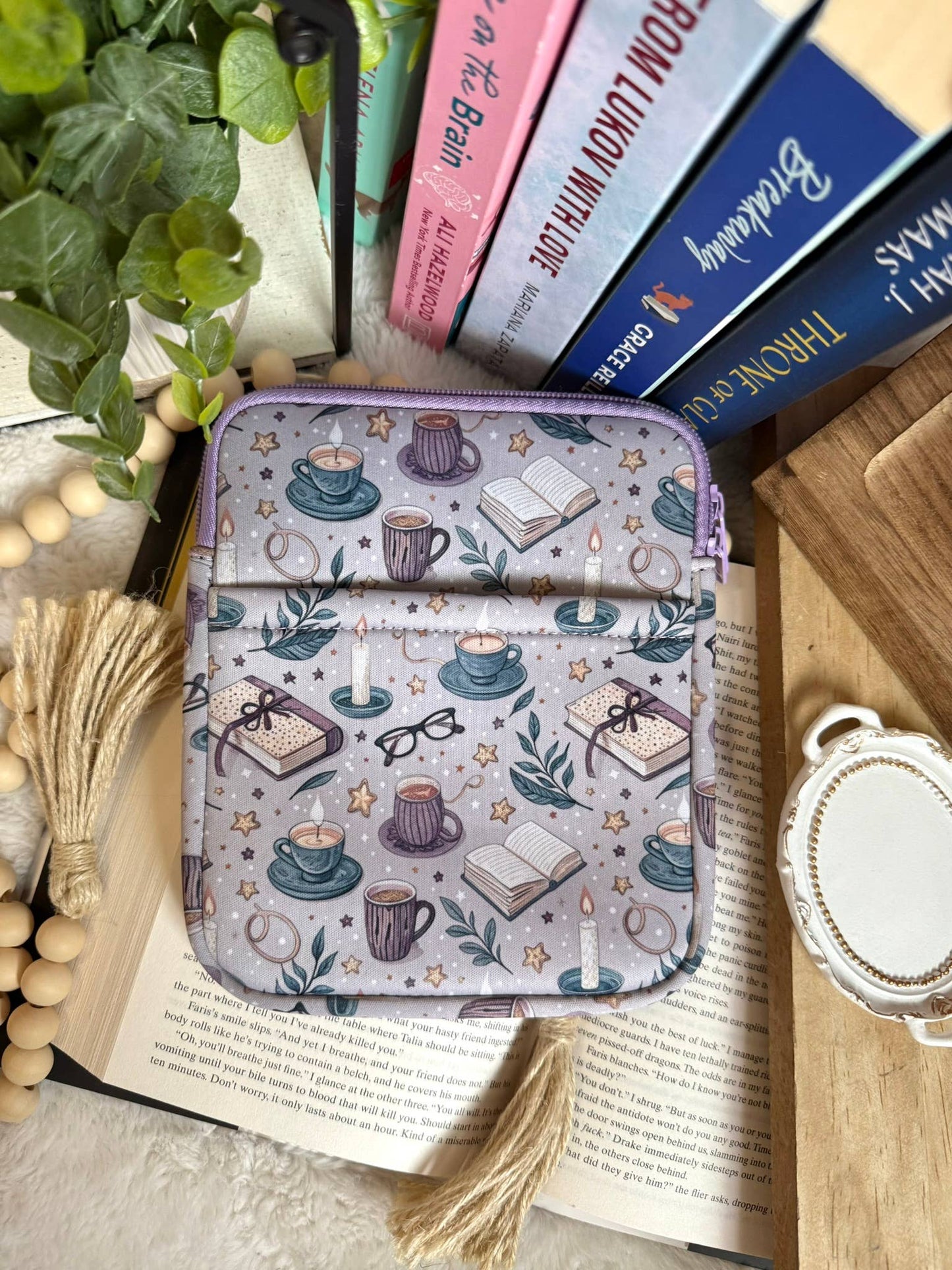 Reading Kindle Sleeve | Kindle Sleeve | Kindle Storage